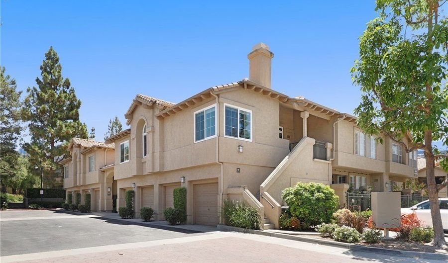 90 Night Heron Ln, Aliso Viejo, CA 92656 - 2 Beds, 2 Bath