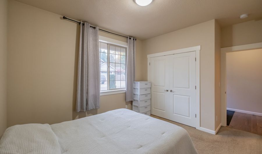 21022 JENNY MARIE Ln, Aurora, OR 97002 - 3 Beds, 2 Bath