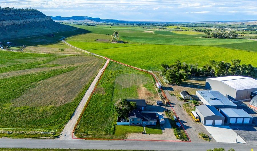 601 W Park Ave, Bridger, MT 59014 - 4 Beds, 3 Bath