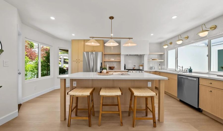 4742 Collinos Way, Oceanside, CA 92056 - 2 Beds, 2 Bath