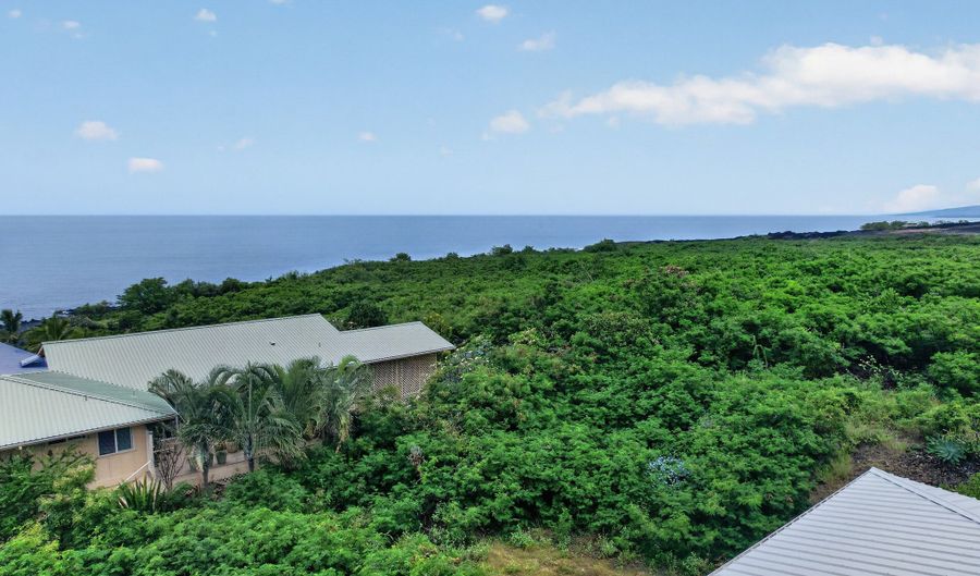 87-299 KAOHE Rd, Captain Cook, HI 96704 - 2 Beds, 3 Bath