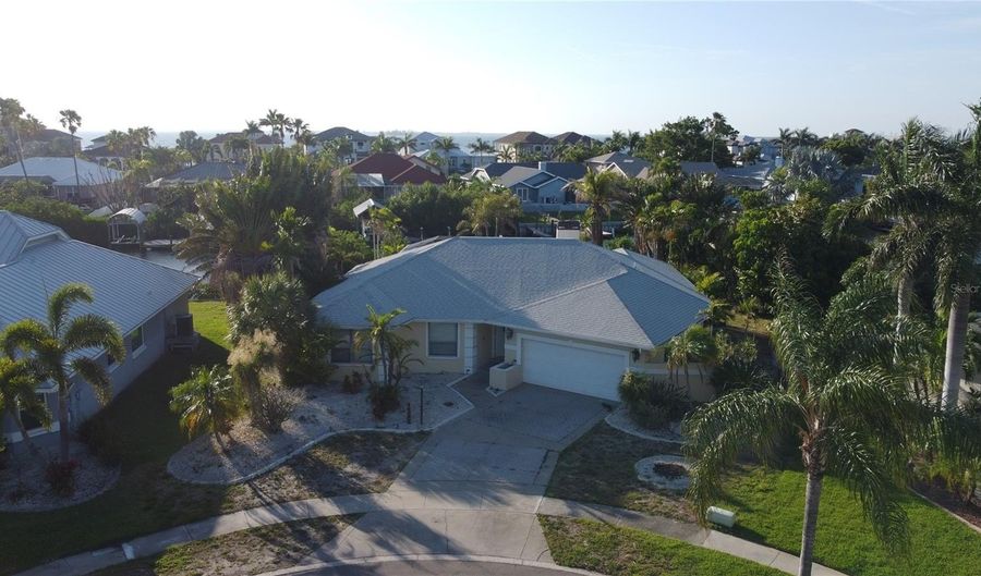 6612 BLACKFIN Way, Apollo Beach, FL 33572 - 3 Beds, 2 Bath