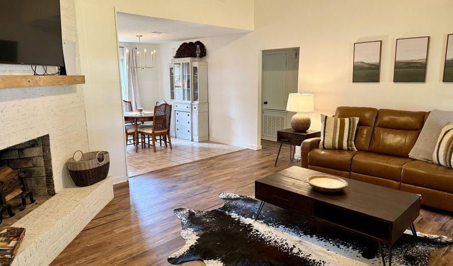 124 Sara Dr, Brandon, MS 39042 - 3 Beds, 2 Bath