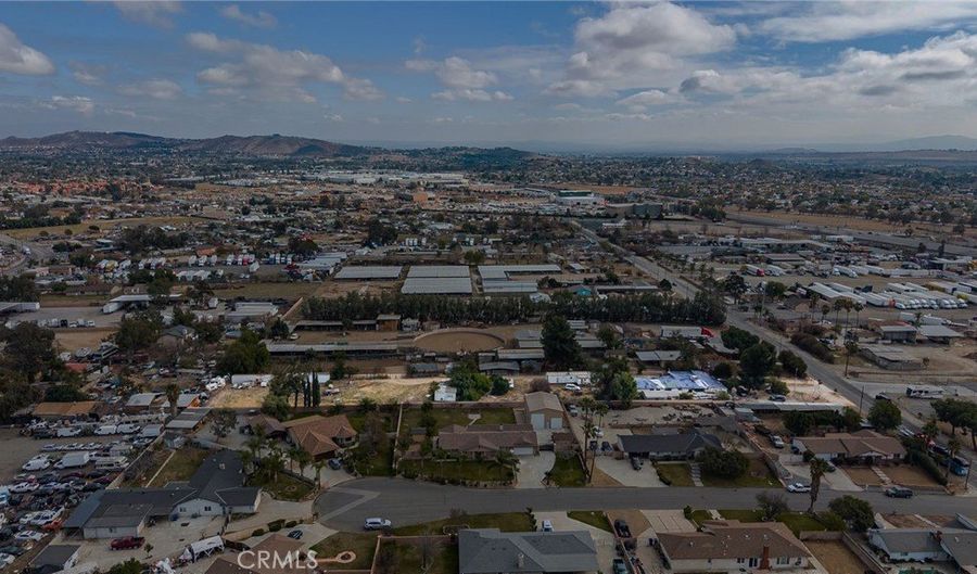 9931 Union St, Jurupa Valley, CA 92509 - 2 Beds, 1 Bath