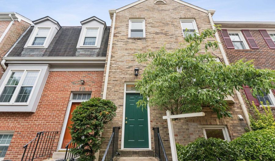 3836 BRIGHTON Ct, Alexandria, VA 22305 - 4 Beds, 4 Bath