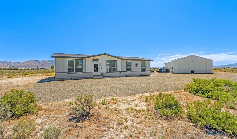 2980 Westerner Rd, Battle Mountain, NV 89820 - 4 Beds, 2 Bath