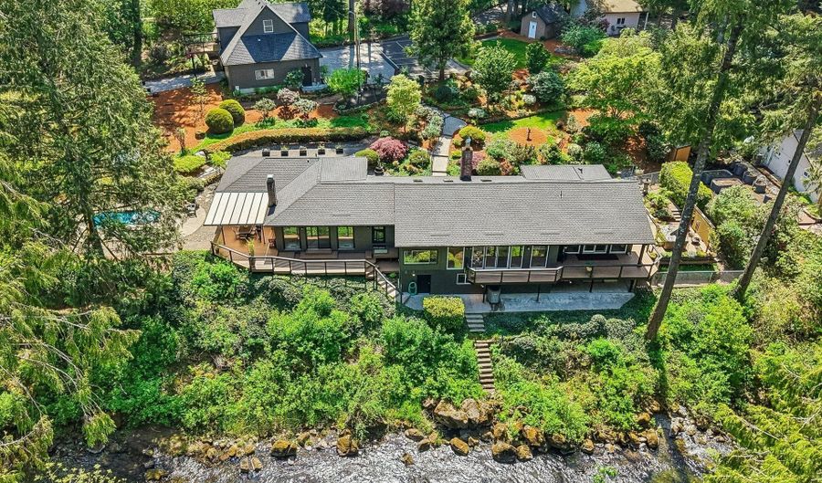 19016 NE COLE WITTER Rd, Battle Ground, WA 98604 - 3 Beds, 3 Bath