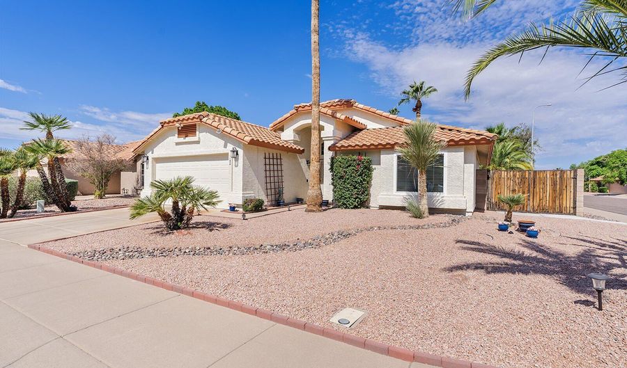 1152 W CINDY St, Chandler, AZ 85224 - 3 Beds, 2 Bath