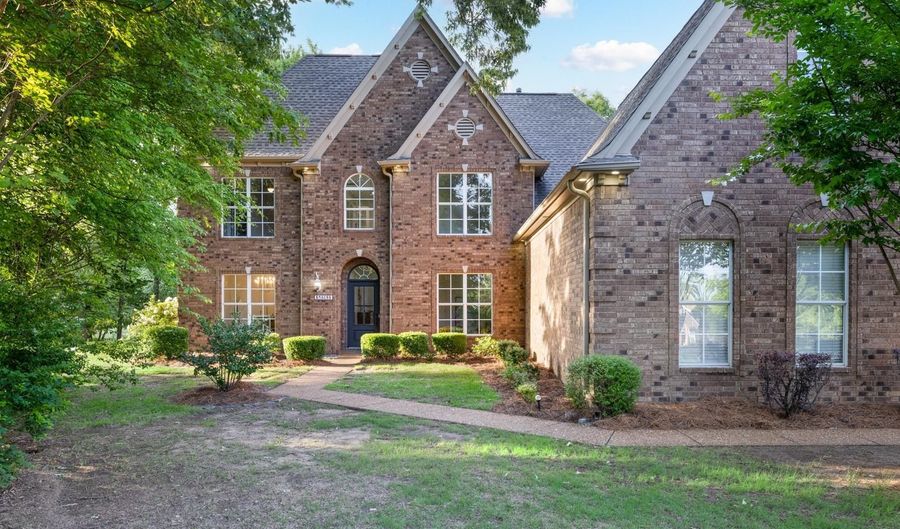 12656 ROLLING Lk, Arlington, TN 38002 - 5 Beds, 4 Bath