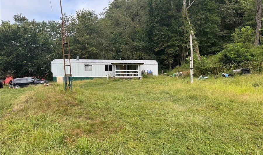 103 Horeshoe Aly, Adena, OH 43901 - 0 Beds, 0 Bath