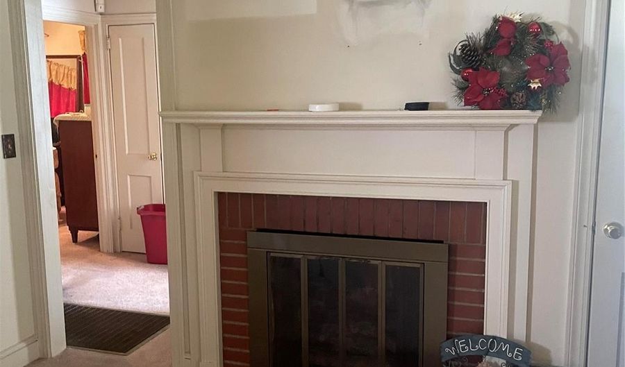 950 Cliff Rd, Asheboro, NC 27203 - 2 Beds, 1 Bath