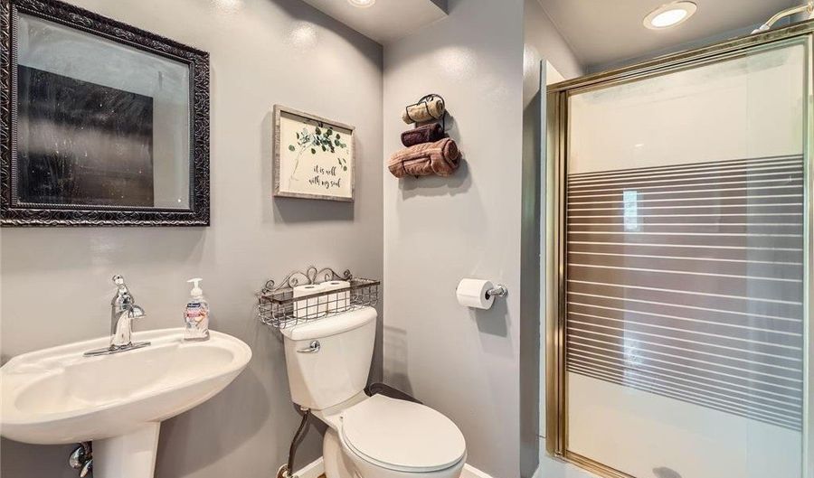 15817 Gooseberry Way, Apple Valley, MN 55124 - 3 Beds, 2 Bath