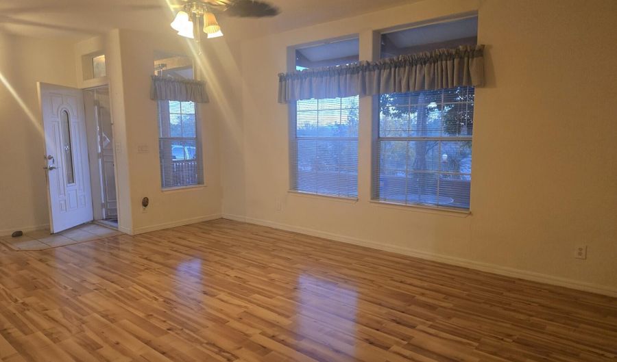 1040 E Miguel Ave, Benson, AZ 85602 - 3 Beds, 2 Bath