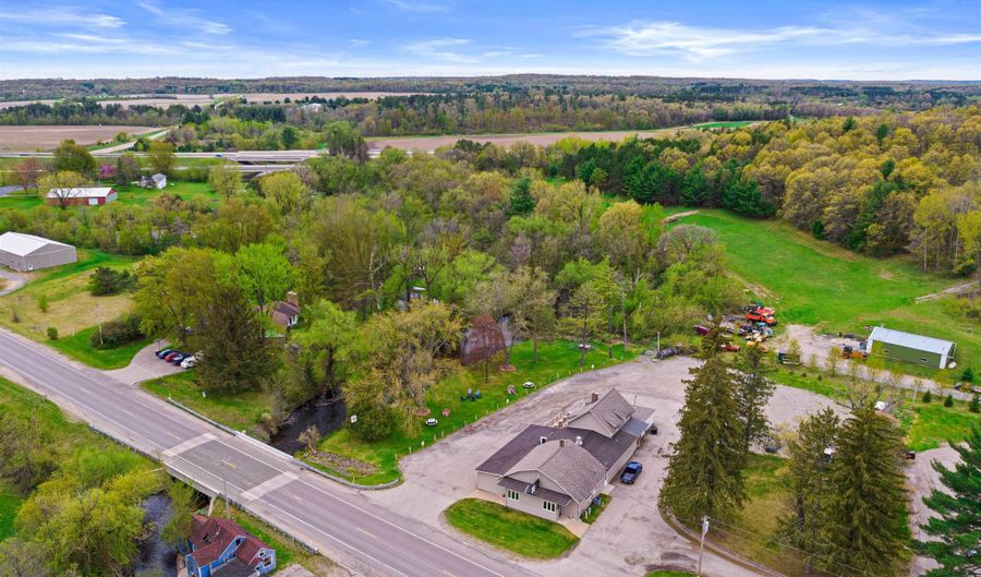 141 COUNTY ROAD KK, Amherst, WI 54406 - 1 Beds, 1 Bath