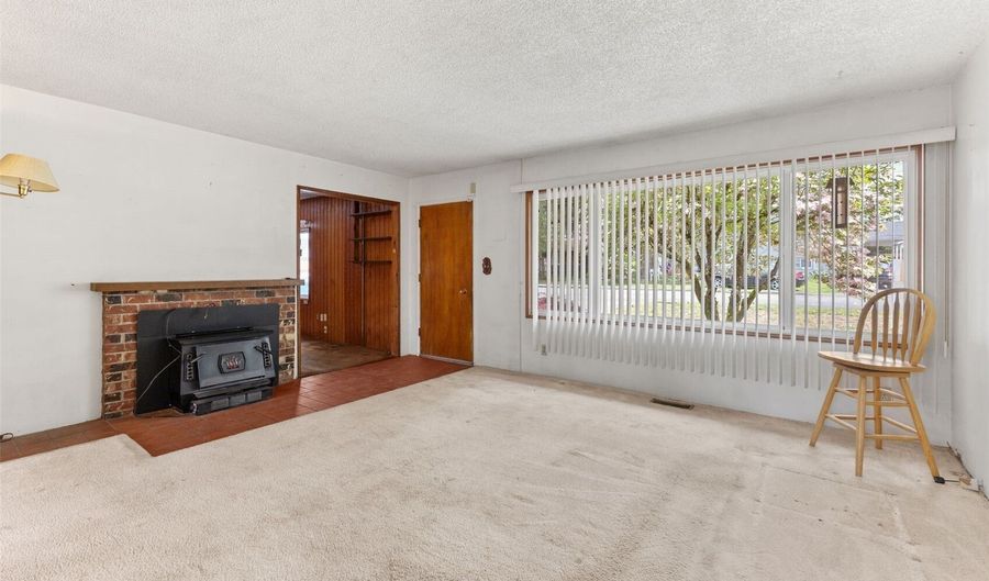 2709 N Street SE Auburn WA 98002, Auburn, WA 98002 - 4 Beds, 1 Bath