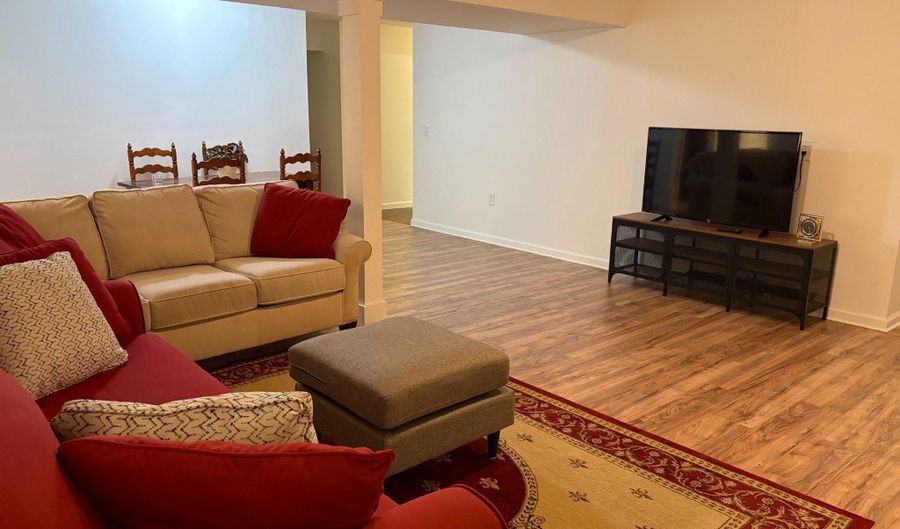 7 BAILEY Ln, Amissville, VA 20106 - 2 Beds, 1 Bath