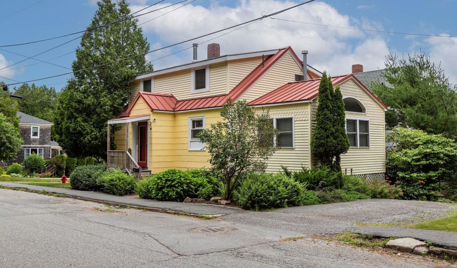 18 Glen Mary Rd, Bar Harbor, ME 04609 - 3 Beds, 2 Bath