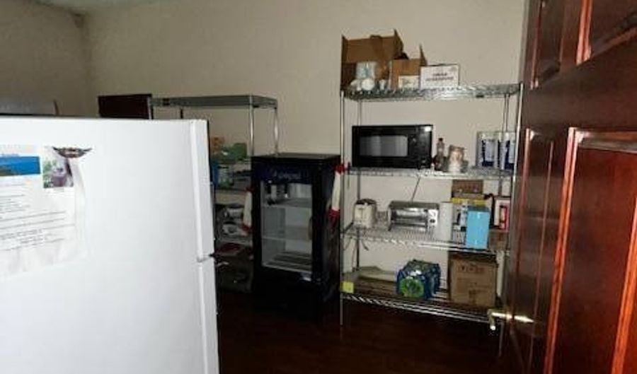 80 Virginia Ave, Barnwell, SC 29812 - 0 Beds, 5 Bath