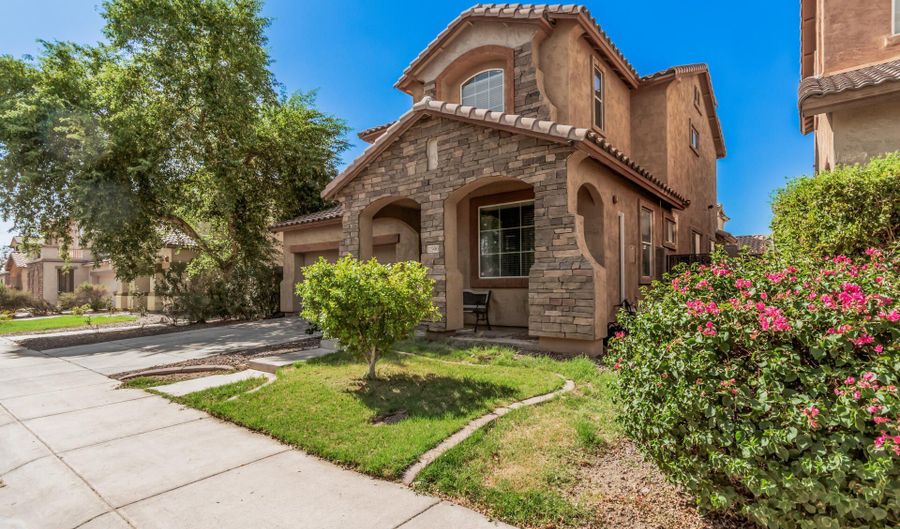 11996 W FILLMORE St, Avondale, AZ 85323 - 4 Beds, 3 Bath
