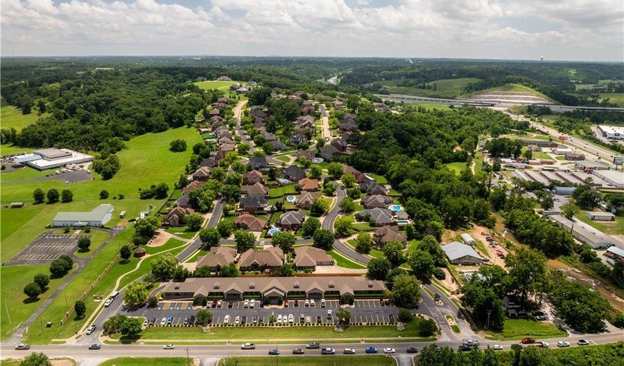 3901 NW Creekstone Blvd, Bentonville, AR 72712 - 3 Beds, 3 Bath