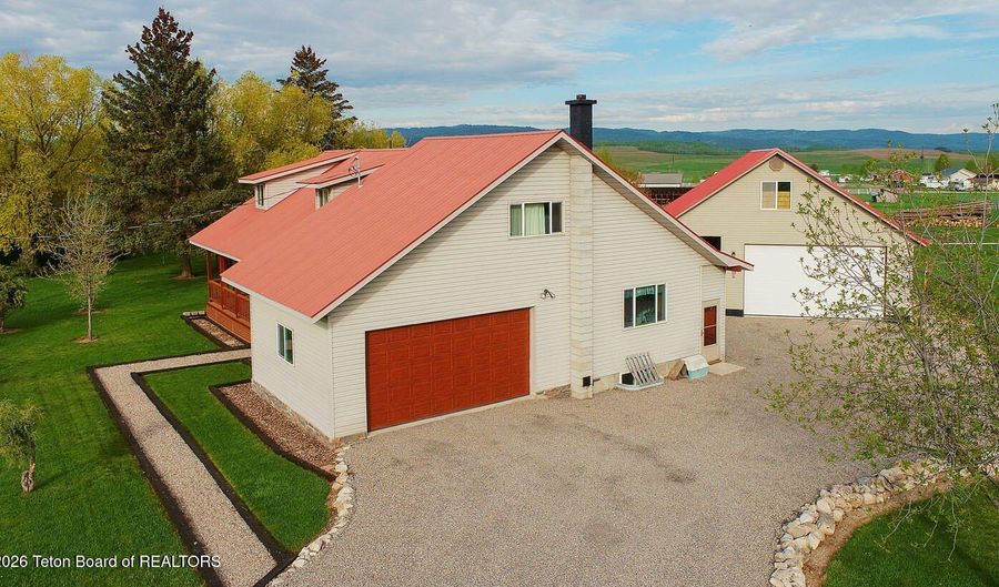 4520 MAIN St, Bedford, WY 83112 - 5 Beds, 3 Bath