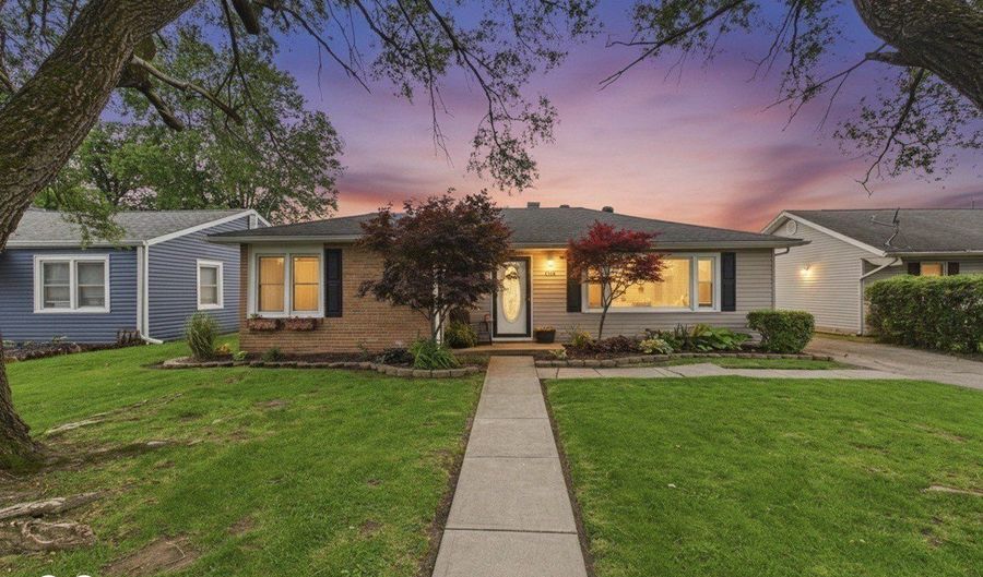 415 Linden Ln, Anderson, IN 46017 - 2 Beds, 1 Bath