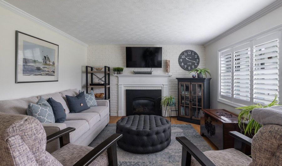 125 W Washington St, Bristol, CT 06010 - 5 Beds, 4 Bath