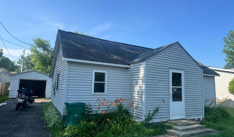 511 5th St NW, Aitkin, MN 56431 - 2 Beds, 1 Bath
