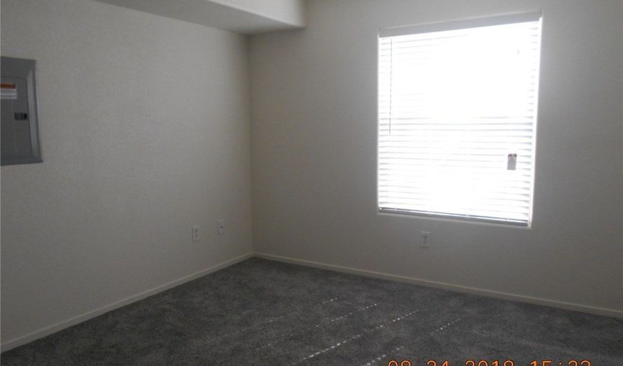 2300 E SILVERADO RANCH Blvd 1143, Las Vegas, NV 89183 - 1 Beds, 1 Bath