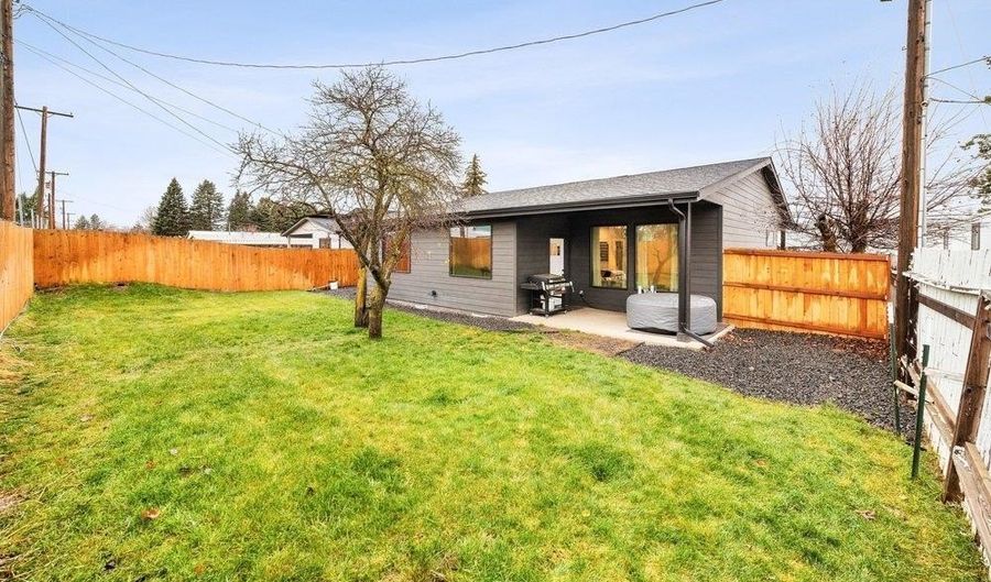 13521 W 12th Ave, Airway Heights, WA 99001 - 3 Beds, 2 Bath