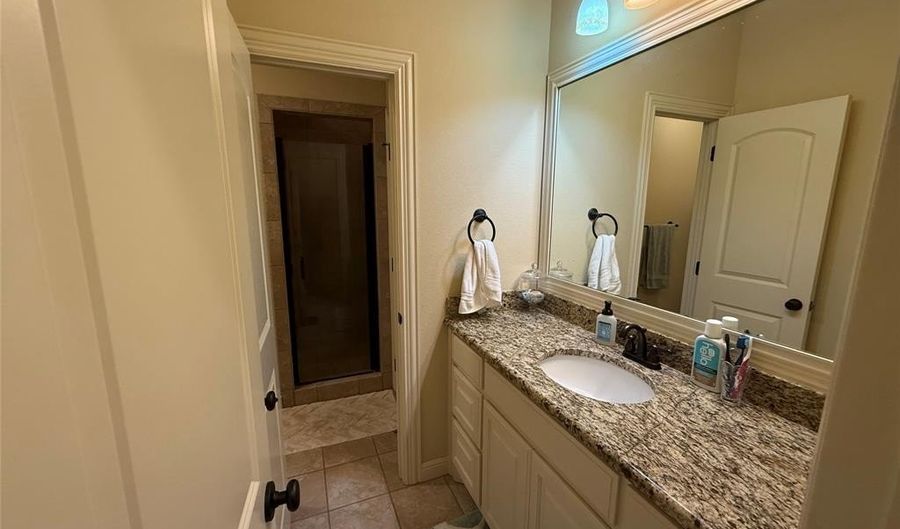 321 Bear Country Dr, Aledo, TX 76008 - 4 Beds, 5 Bath