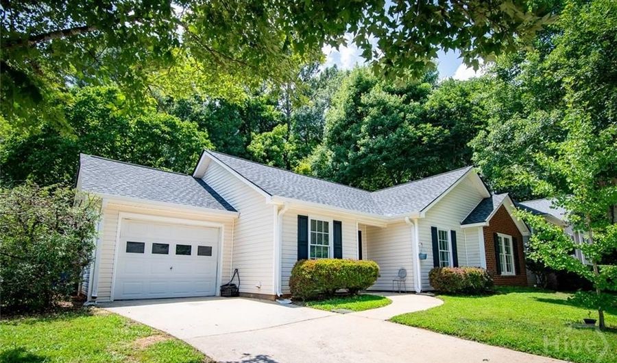 165 Spring Lake Dr, Athens, GA 30605 - 3 Beds, 2 Bath