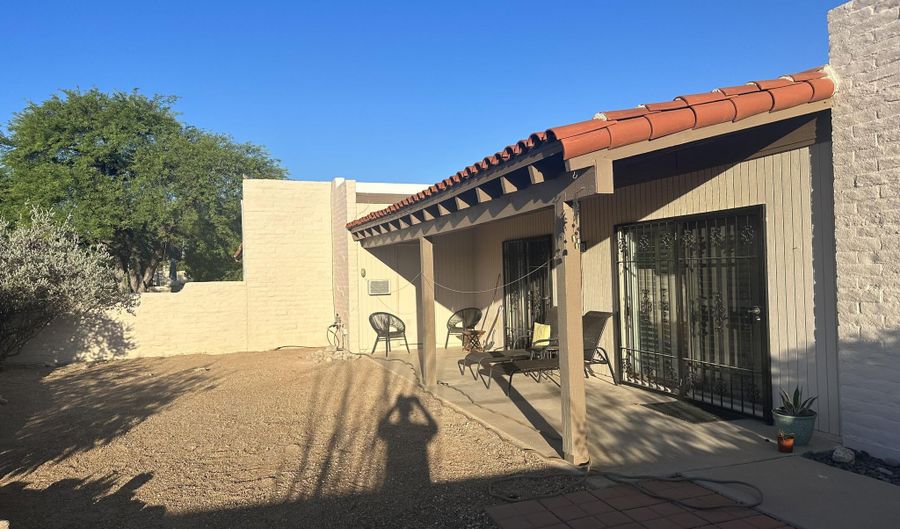 5018 N Placita Del Lazo, Tucson, AZ 85750 - 2 Beds, 2 Bath