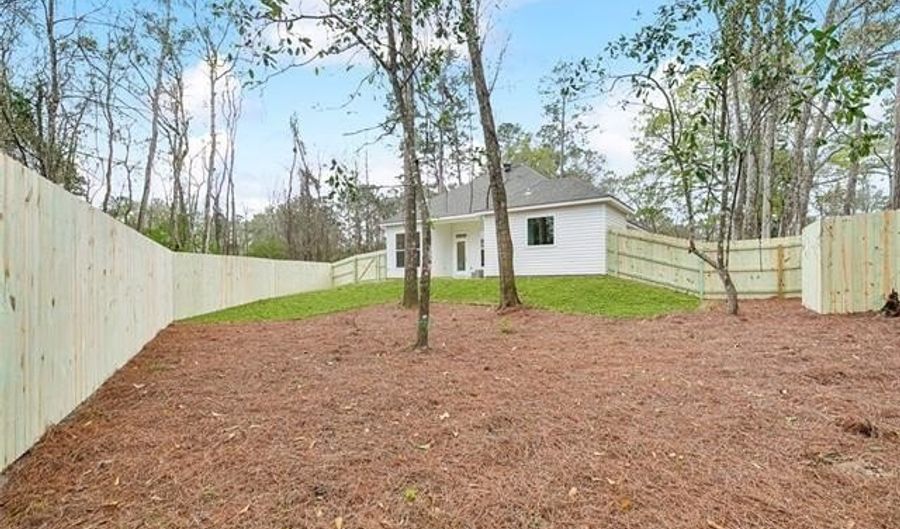 71452 GORDON Ave, Abita Springs, LA 70420 - 3 Beds, 2 Bath