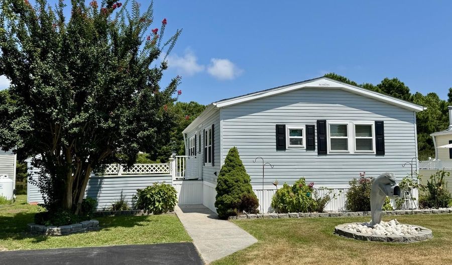 8801 BAY RIDGE Dr, Berlin, MD 21811 - 2 Beds, 1 Bath