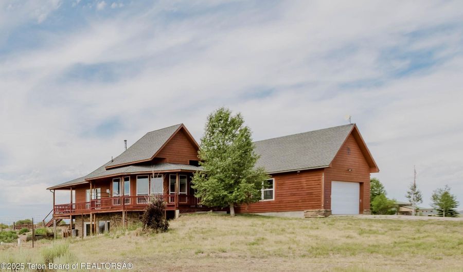 44 GLACIER Rd, Daniel, WY 83115 - 2 Beds, 3 Bath