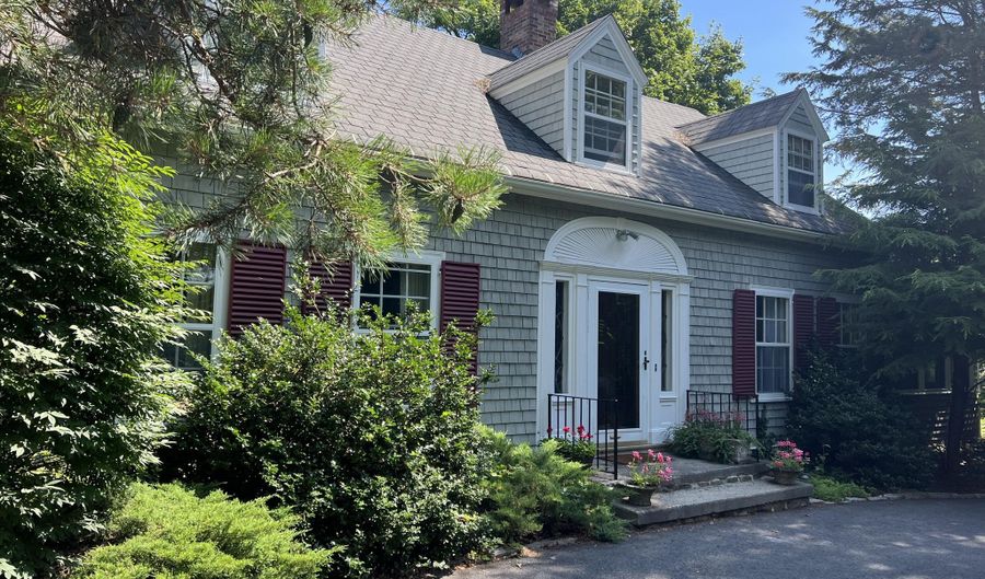 2 Lookout Point Rd, Bar Harbor, ME 04609 - 7 Beds, 5 Bath
