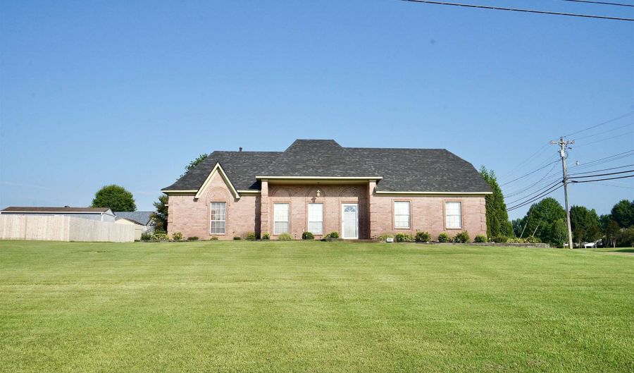 461 BLAYDES, Atoka, TN 38004 - 4 Beds, 2 Bath