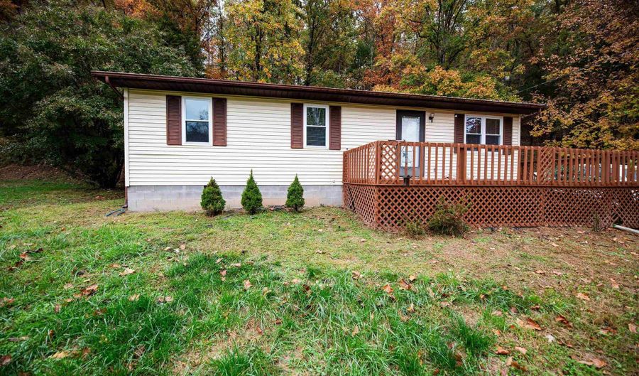 3032 Wilson Rd, Barboursville, WV 25504 - 3 Beds, 1 Bath