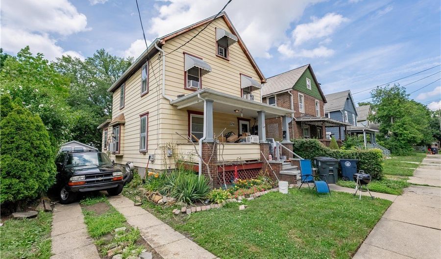 1216 Girard St, Akron, OH 44301 - 4 Beds, 2 Bath