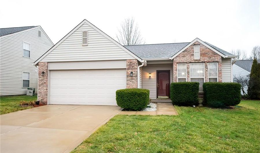 529 Buffalo Trail Cir, Indianapolis, IN 46227 - 3 Beds, 2 Bath