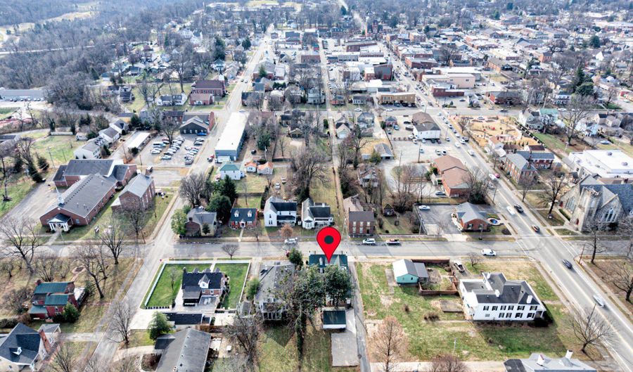 110 E Brashear Ave, Bardstown, KY 40004 - 3 Beds, 3 Bath