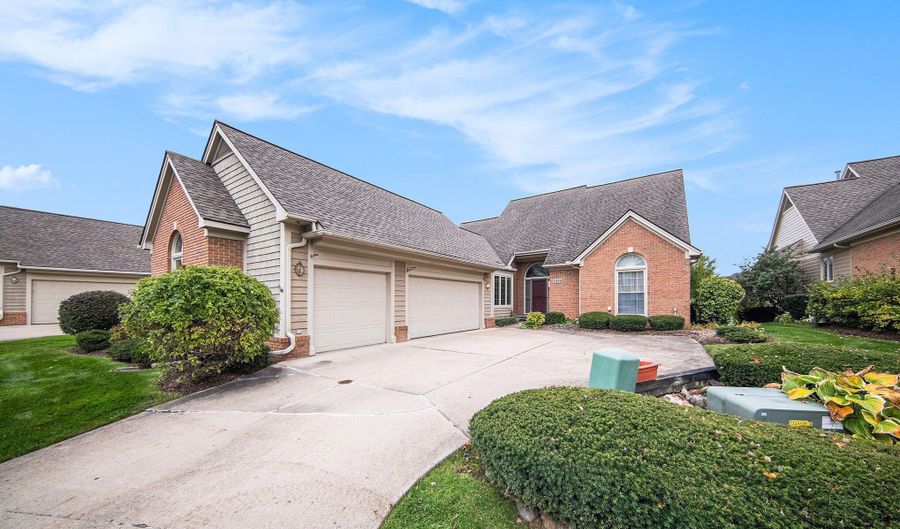 1989 Stonebridge Dr N, Ann Arbor, MI 48108 - 3 Beds, 3 Bath