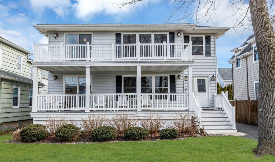 404 9th Ave Upper, Belmar, NJ 07719 - 3 Beds, 1 Bath