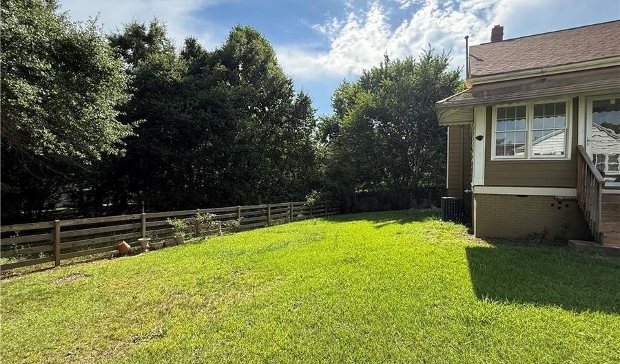 5058 Austell Powder Springs Rd, Austell, GA 30106 - 2 Beds, 1 Bath