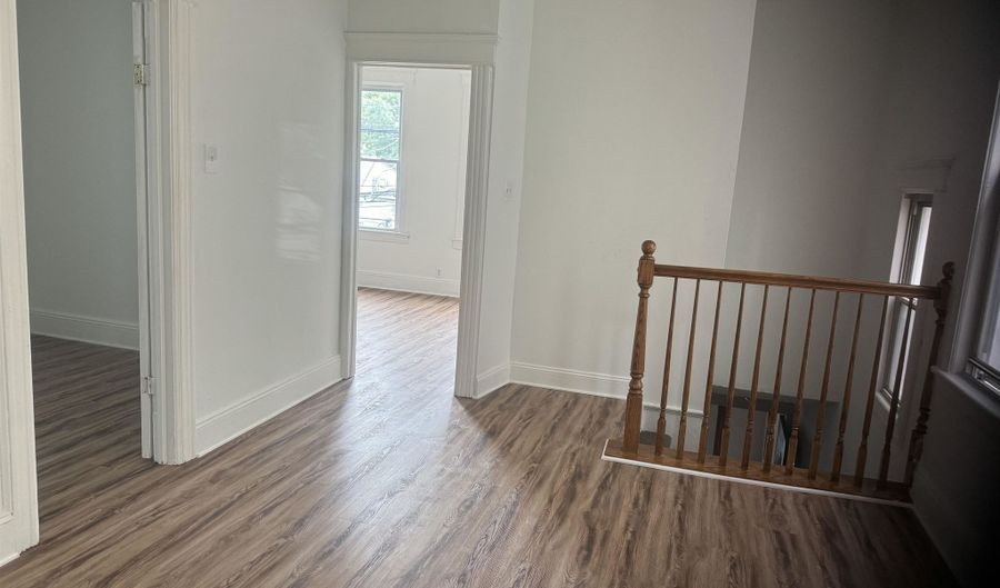 351 AVENUE E 2, Bayonne, NJ 07002 - 2 Beds, 1 Bath