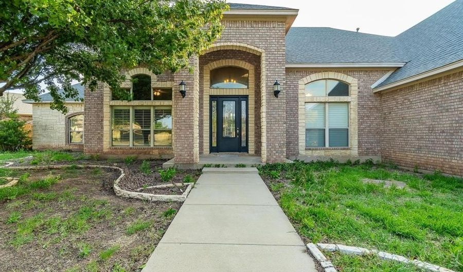 1207 Saddle Lakes Dr, Abilene, TX 79602 - 4 Beds, 4 Bath