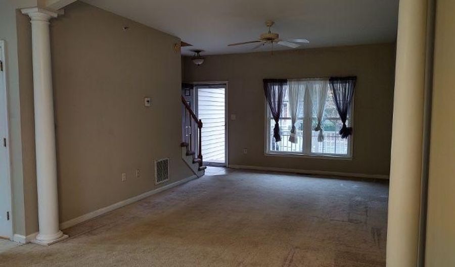 326 WILLIAMS St 302, Berlin, MD 21811 - 3 Beds, 3 Bath