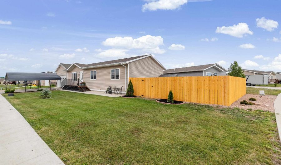 474 Stealth Ln, Box Elder, SD 57719 - 3 Beds, 2 Bath