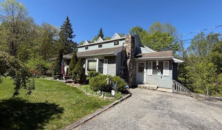 38 Highland Lakes Rd, Alloway, NJ 07462 - 4 Beds, 2 Bath